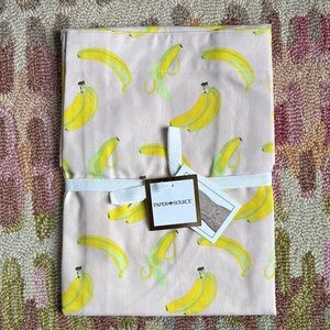 🍌Go Bananas 🍌 Paper Source Banana Apron NWT a bunch of bananas all over